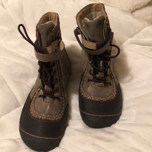 Jambu boots.Brown with dark brown on toe and heel.